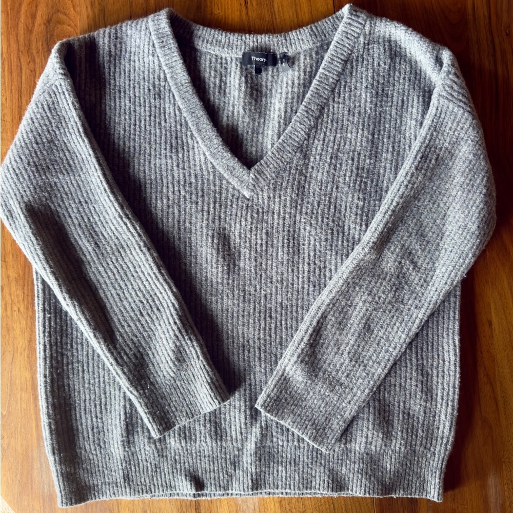 Theory Women’s sweater